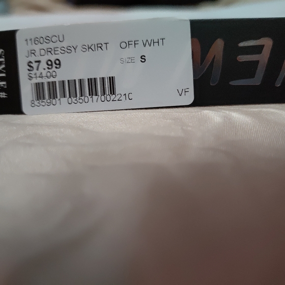 Skirt - Picture 4 of 4